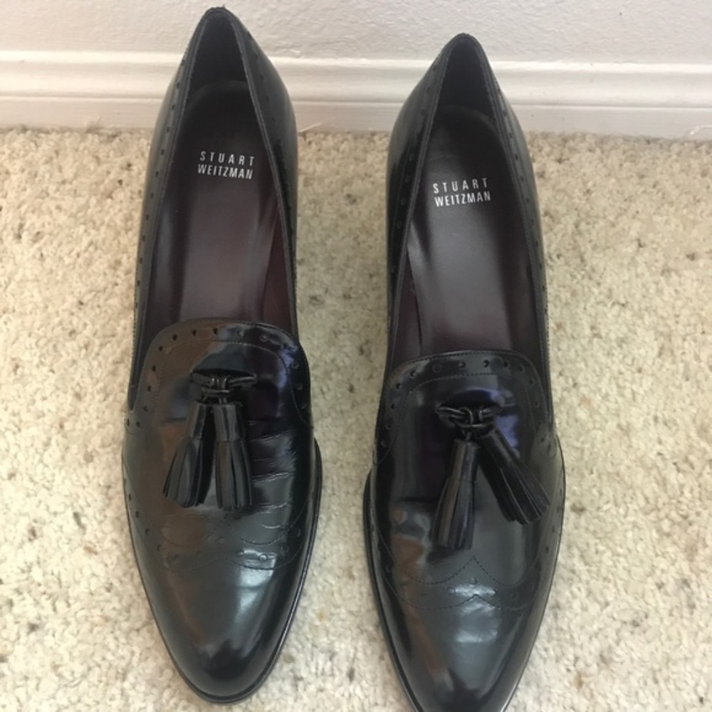 Stuart Weitzman Wing Tassel Loafer